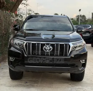 Toyota Land Cruiser Prado 2023 Black
