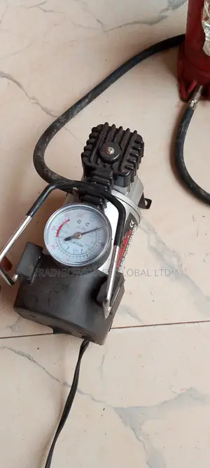 Heavy Duty 12v Portable Air Compressor Car Tyre Pump
