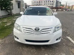 Toyota Camry 2011 White