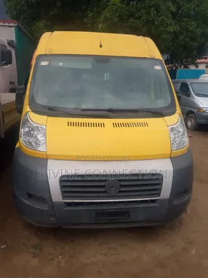 Ford Transit 2005 Yellow