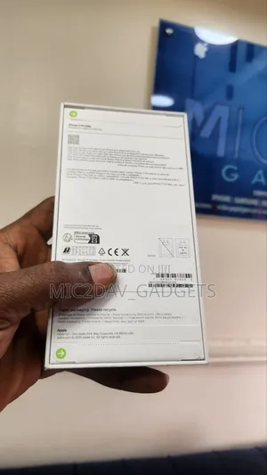 New Apple iPhone 17 Pro Max 256 GB White