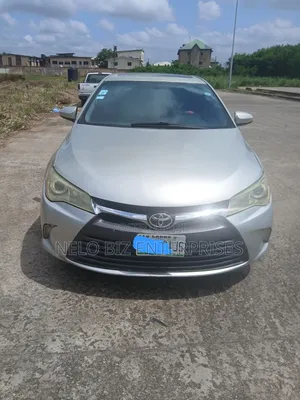 Toyota Camry XSE 4dr Sedan (2.5l 4cyl 6A) 2016 Silver