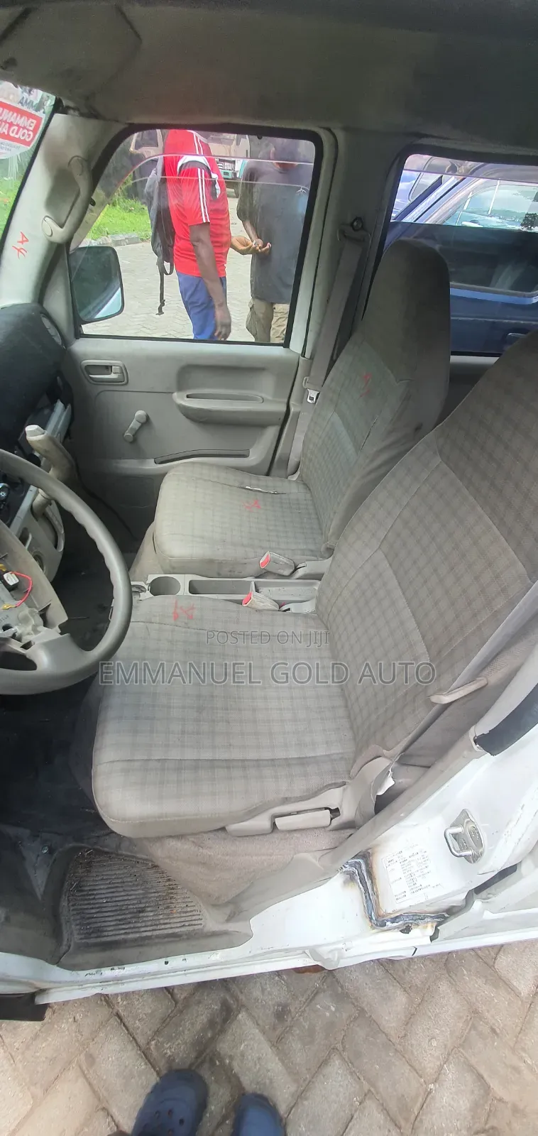 Suzuki APV Minibus 2012 White