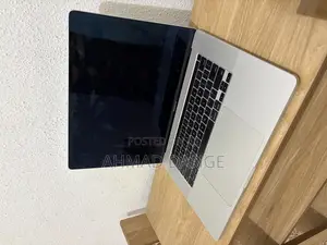 Laptop Apple MacBook Pro 2019 32GB Intel Core i9 HDD+SSD 512GB