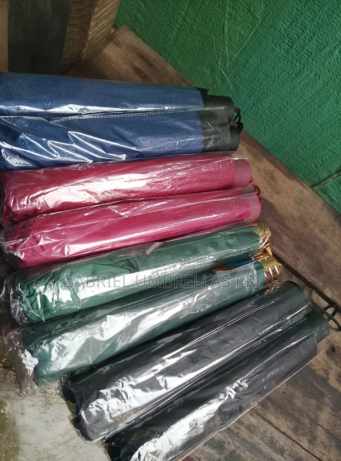 12 Wire Folding Umbrella Plane