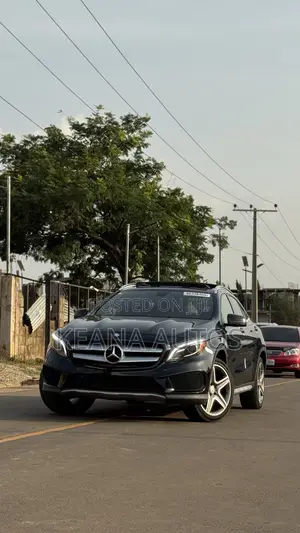 Mercedes-Benz GLA 250 2016 Black