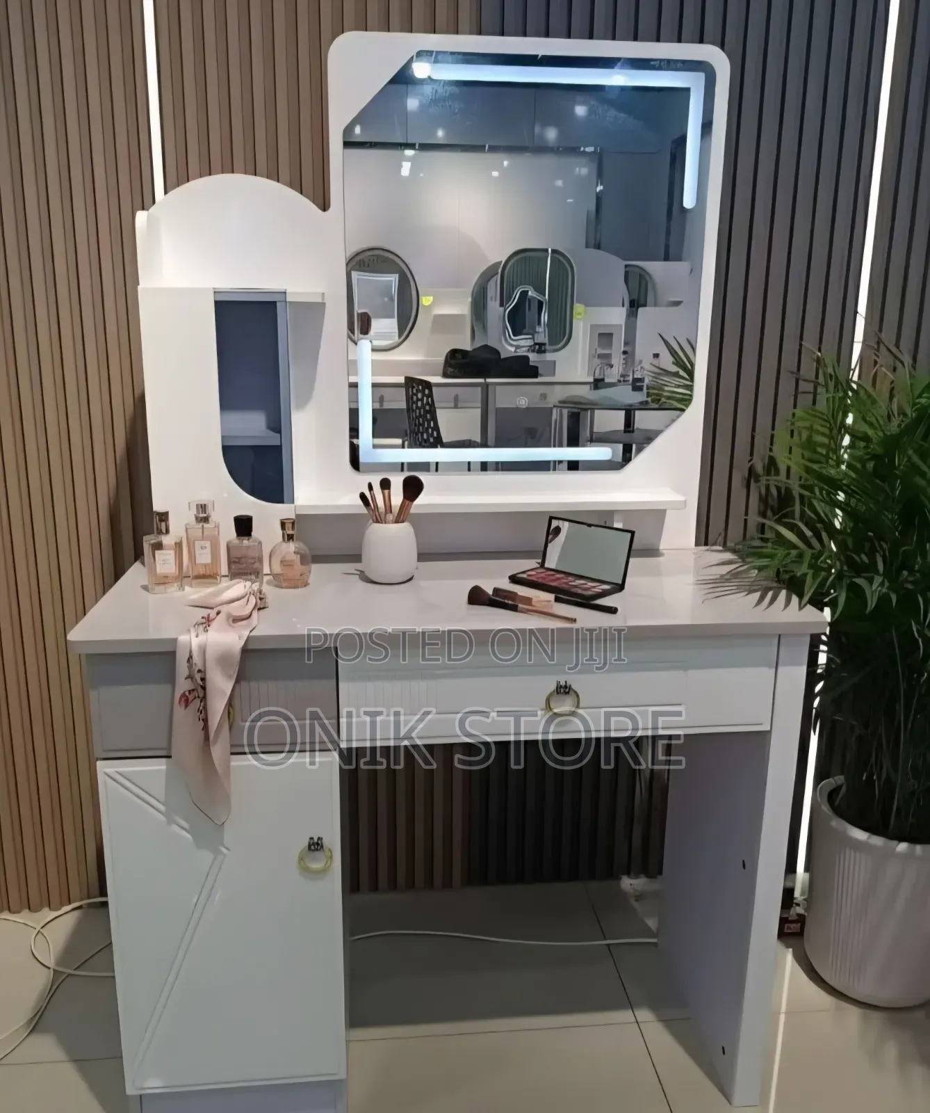 Makeup Station Set
