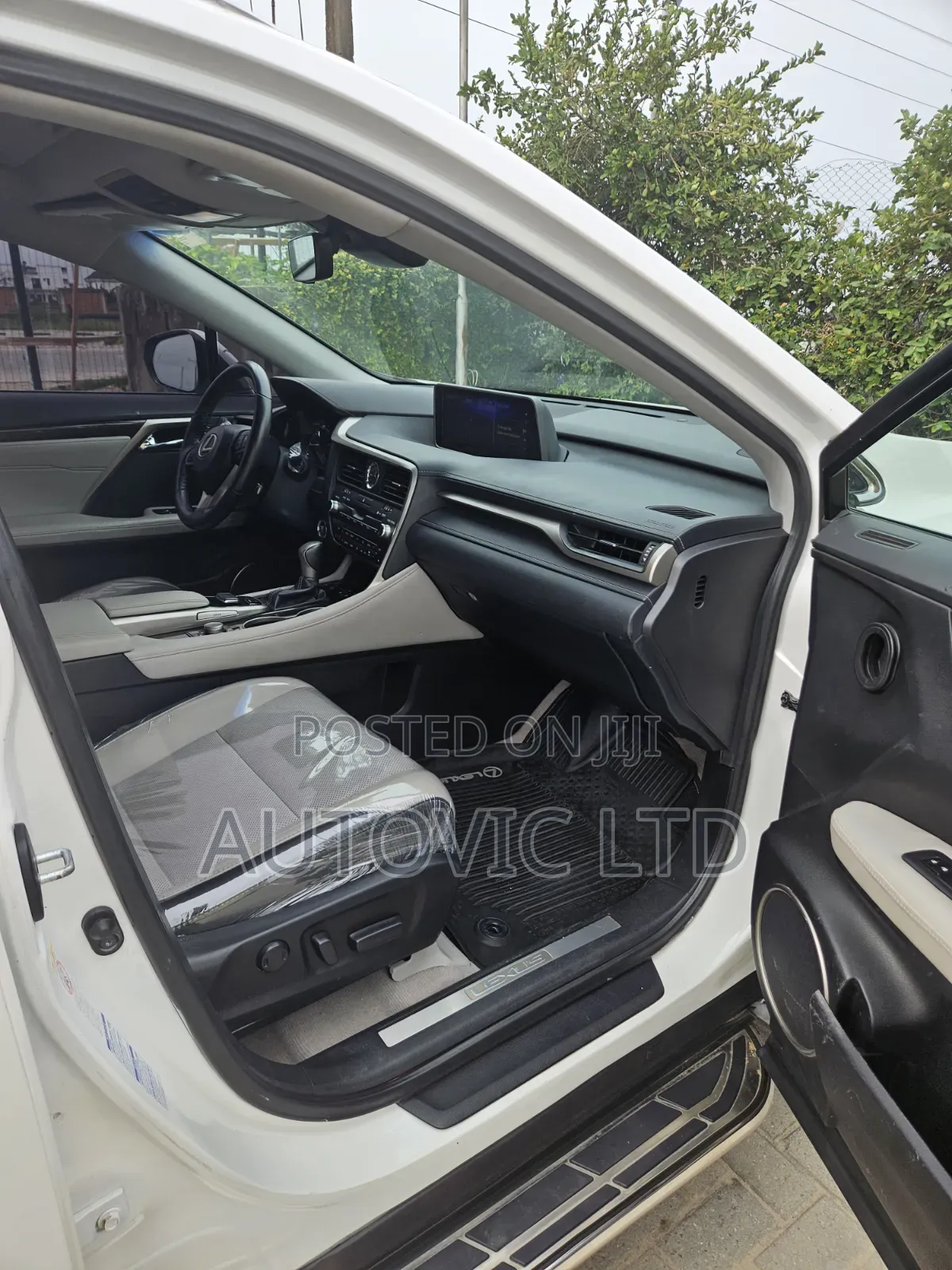 Lexus RX 350 AWD 2017 White