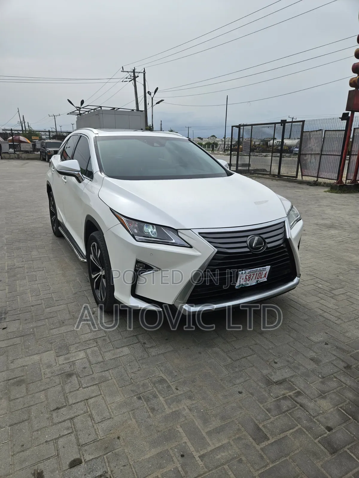 Lexus RX 350 AWD 2017 White