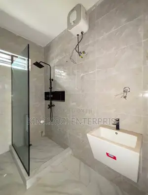 2bdrm Apartment in Lekki Phase 1 for rent