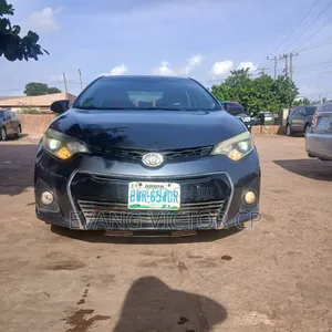 Toyota Corolla L 4dr Sedan (1.8L 4cyl 4A) 2014 Gray