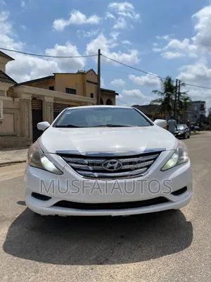 Hyundai Sonata Limited Sedan FWD (2.4L 4cyl 6A) 2012 White