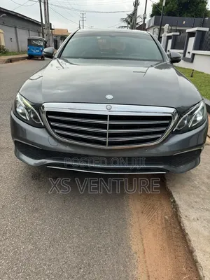 Mercedes-Benz E300 4Matic AWD Sedan (2.0L 4cyl 9A) 2017 Gray