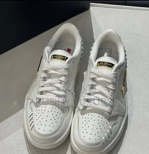 Air Jordan 1 /Buy One, Get a Free Sock