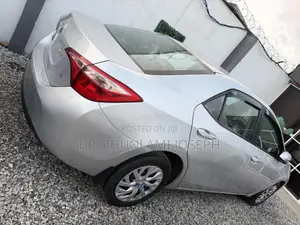 Toyota Corolla 2017 Silver