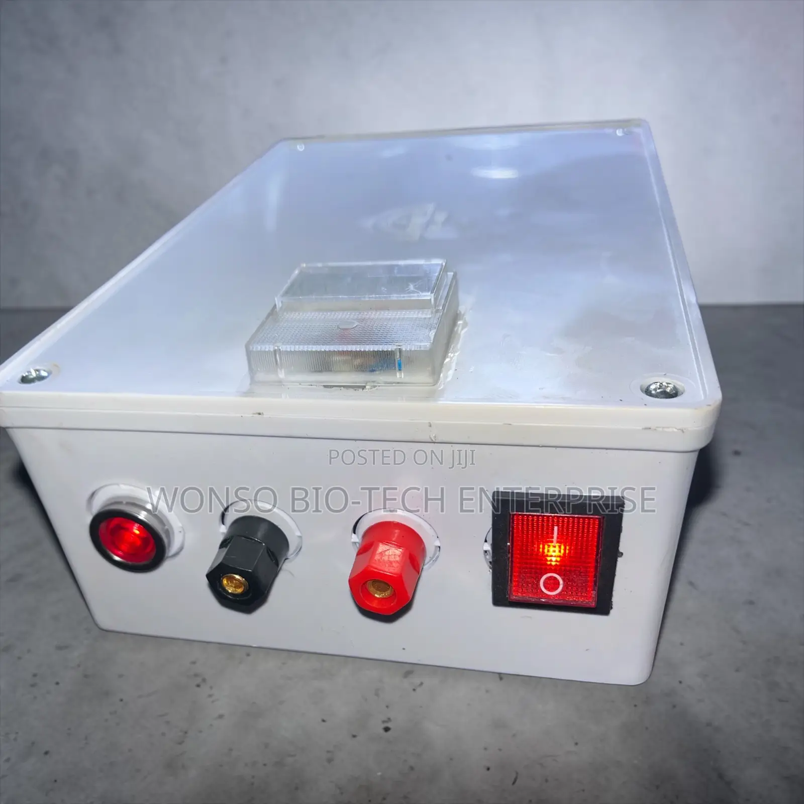 Electrophoresis Machine
