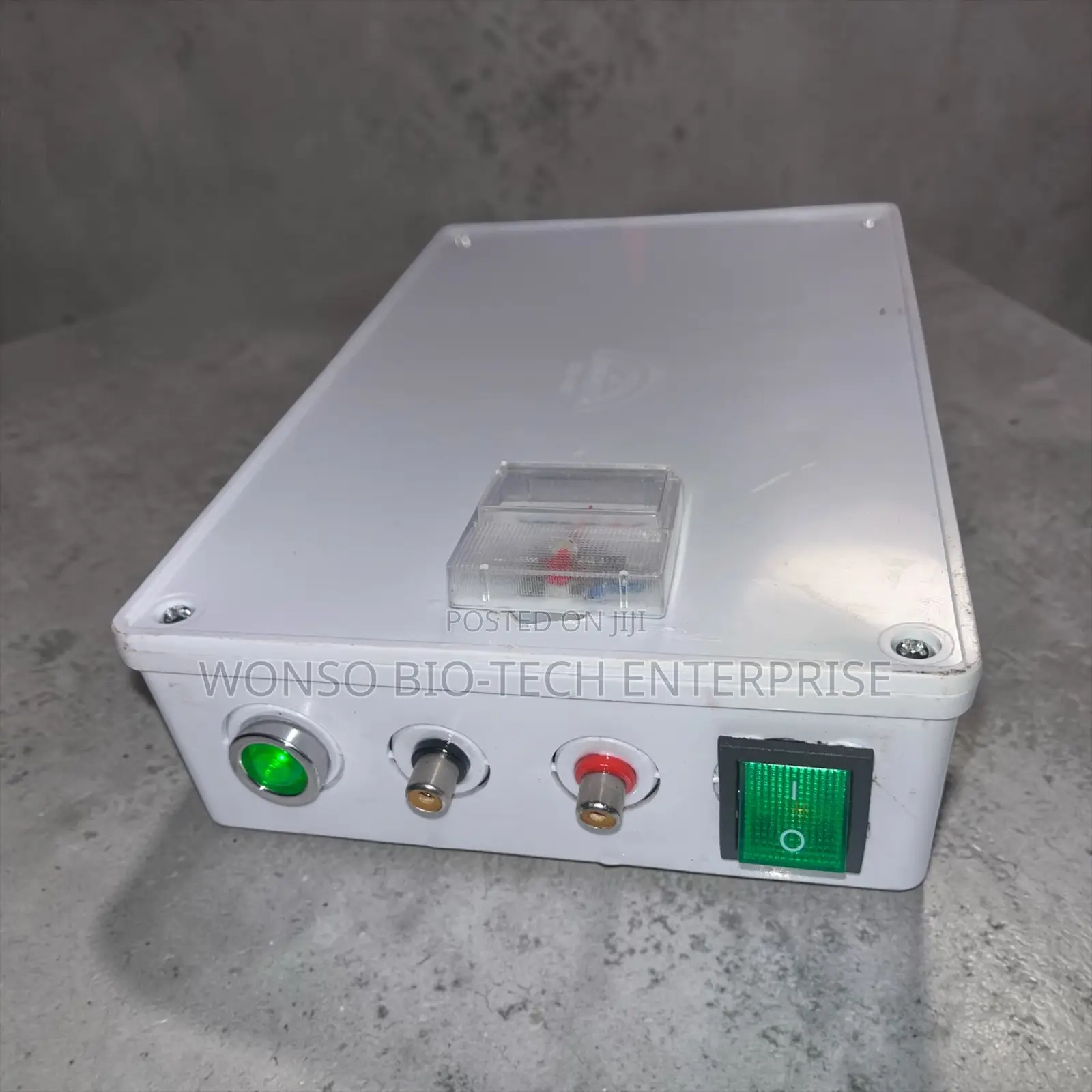Electrophoresis Machine