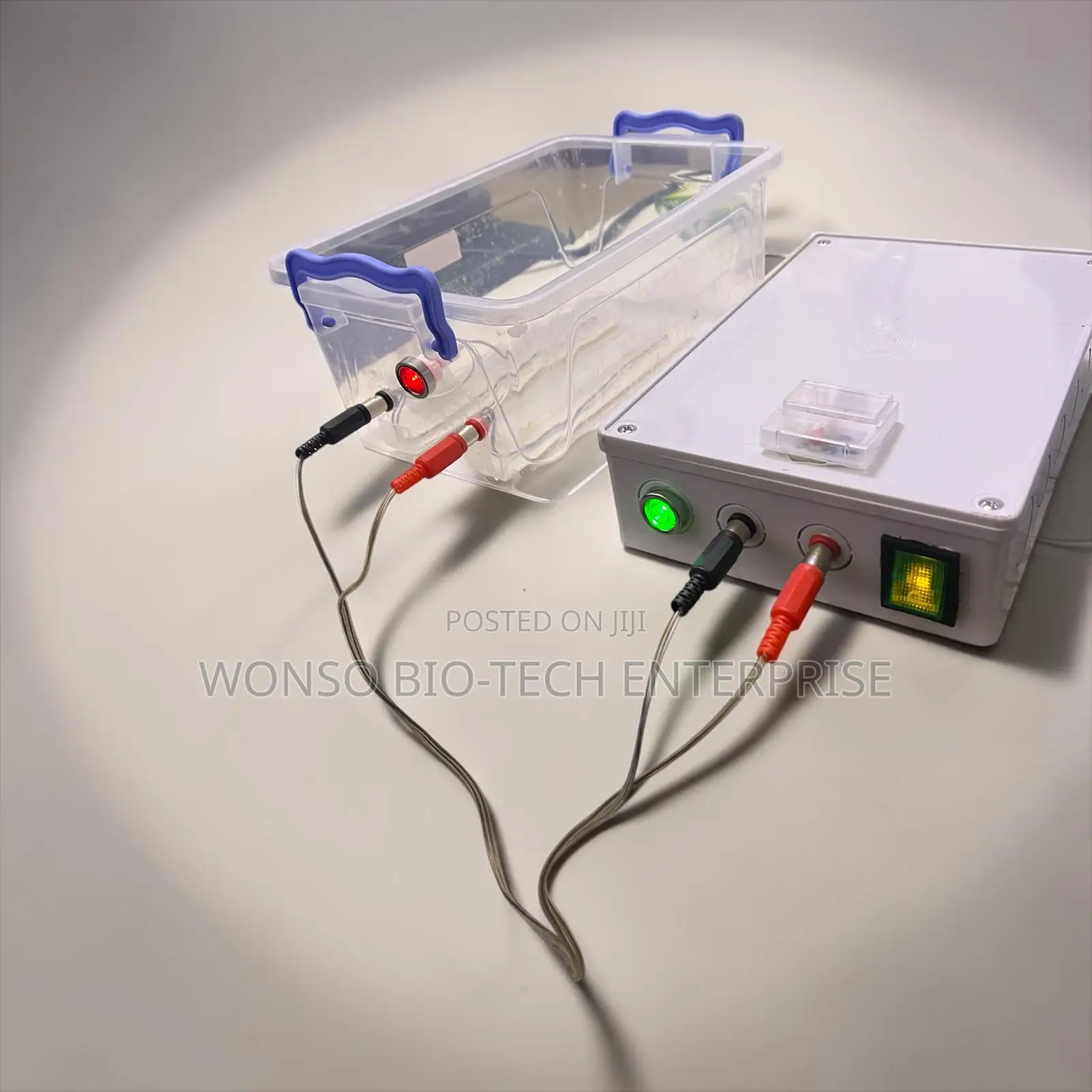 Electrophoresis Machine