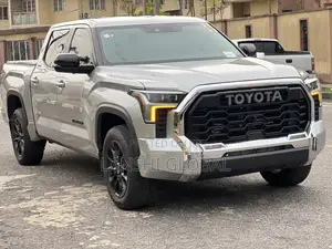 Toyota Tundra Limited Double Cab 6.5' Bed 2024 Silver