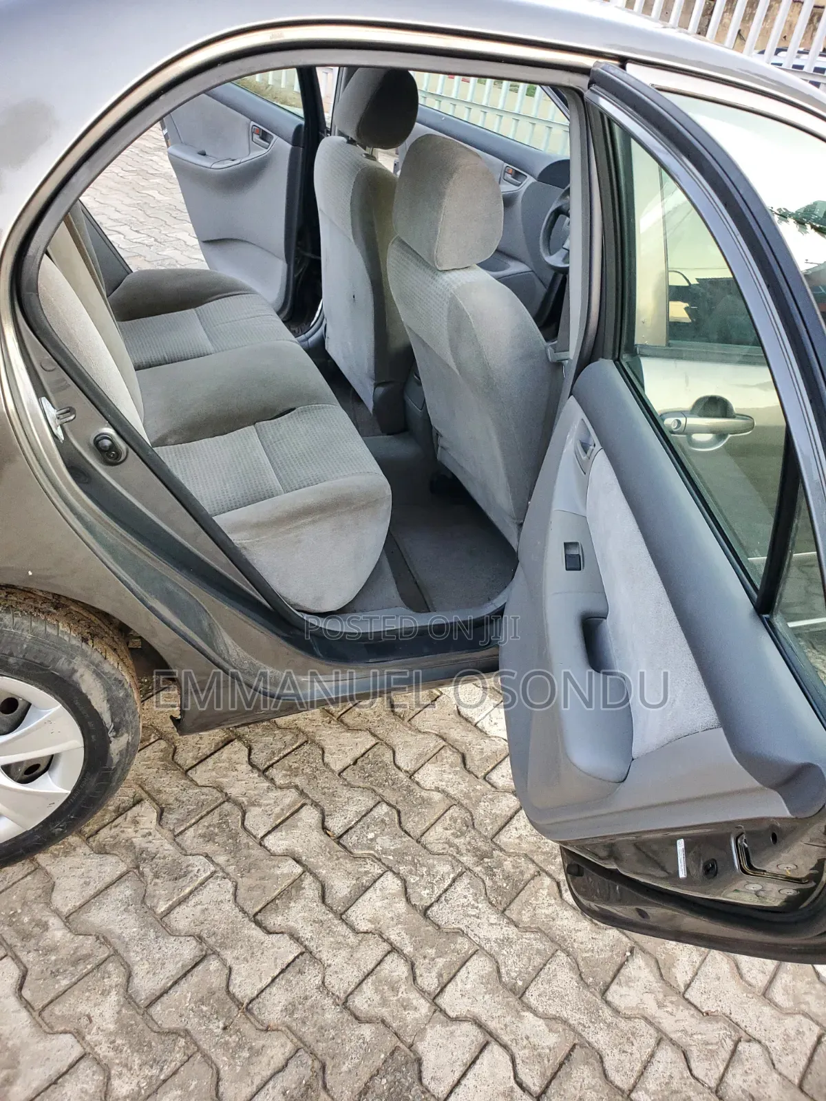 Toyota Corolla 2005 Gray