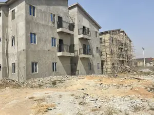 3bdrm Block of Flats in Green City Estate, Sabon Lugbe for sale