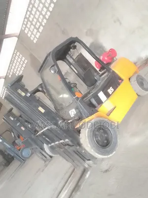 Multiple Ton [2 Tons to 10 Tons] Forklift Machine for Hire/Rent