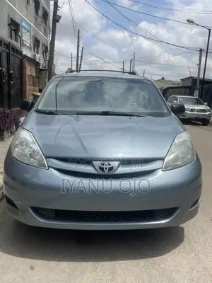 Toyota Sienna 2006 Gray