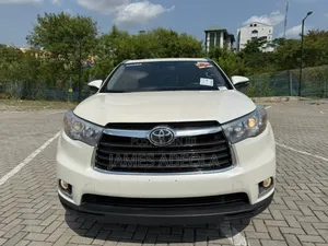 Toyota Highlander XLE 4dr SUV (3.5L 6cyl 6A) 2015 Black