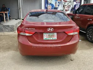 Hyundai Elantra 2013 Red