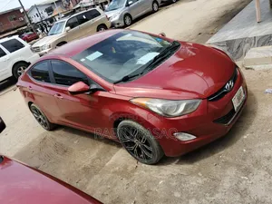 Hyundai Elantra 2013 Red