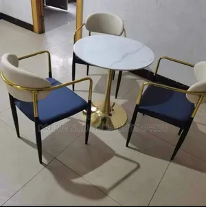 Standard Three Seater With Round Table