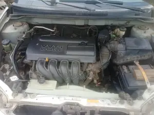 Toyota Corolla 2004 Silver
