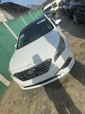 Hyundai Sonata Limited w/Brown Leather PZEV 4dr Sedan (2.4L 4cyl 6A)