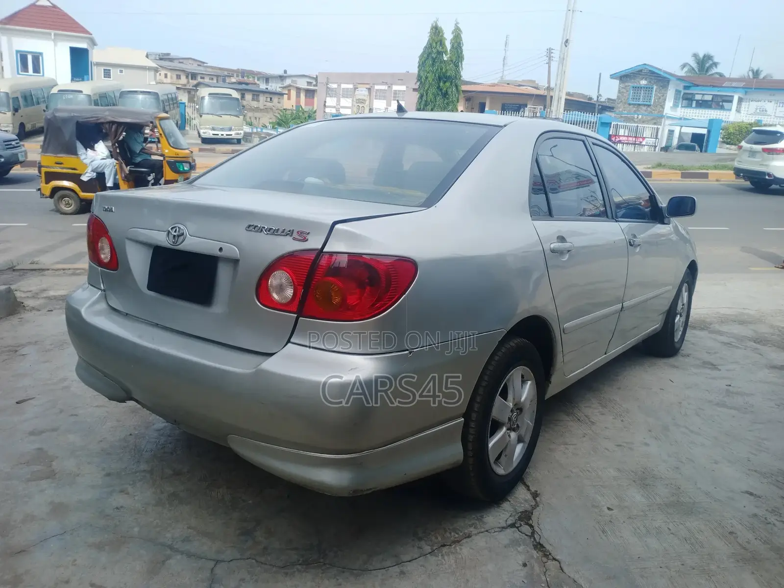 Toyota Corolla 2004 Silver