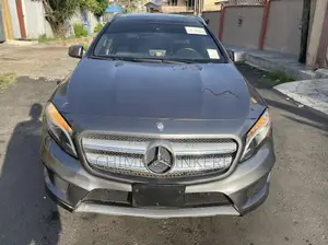 Mercedes-Benz GLA 250 2017 Gray