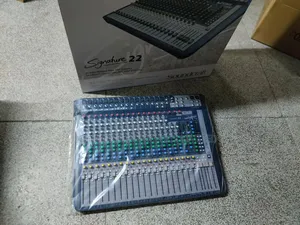 S22 Signature Sound Craft Mixer
