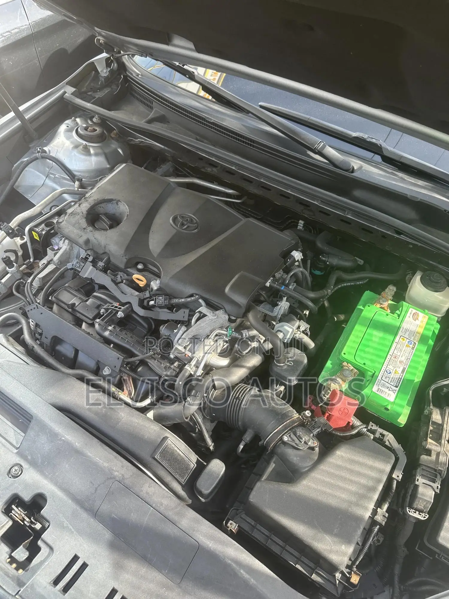 Toyota Camry LE FWD (2.5L 4cyl 8AM) 2018 Silver