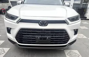 Toyota Highlander Limited AWD 2024 White
