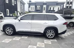 Toyota Highlander Limited AWD 2024 White