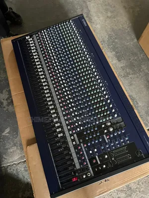 32 Channel Yamaha Mixer