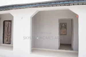 10bdrm Apartment in Owu Tech, Ewekoro for sale