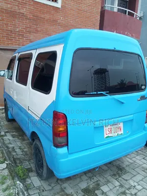 Suzuki APV Minibus 2004 Blue