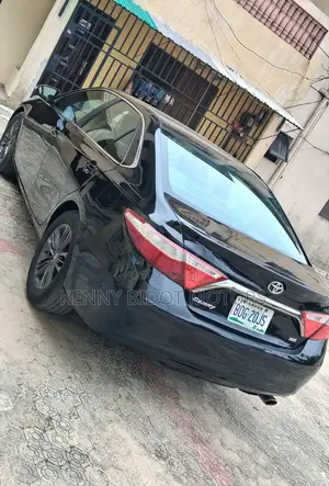 Toyota Camry SE 4dr Sedan (2.5L 4cyl 6A) 2016 Black