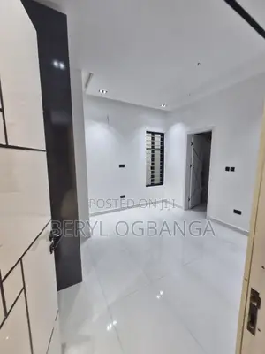 5bdrm House in Ado / Ajah for sale
