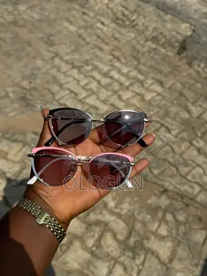 Dada Accessories(Deal With Sunglasses,Vintage Scarves and Caps)