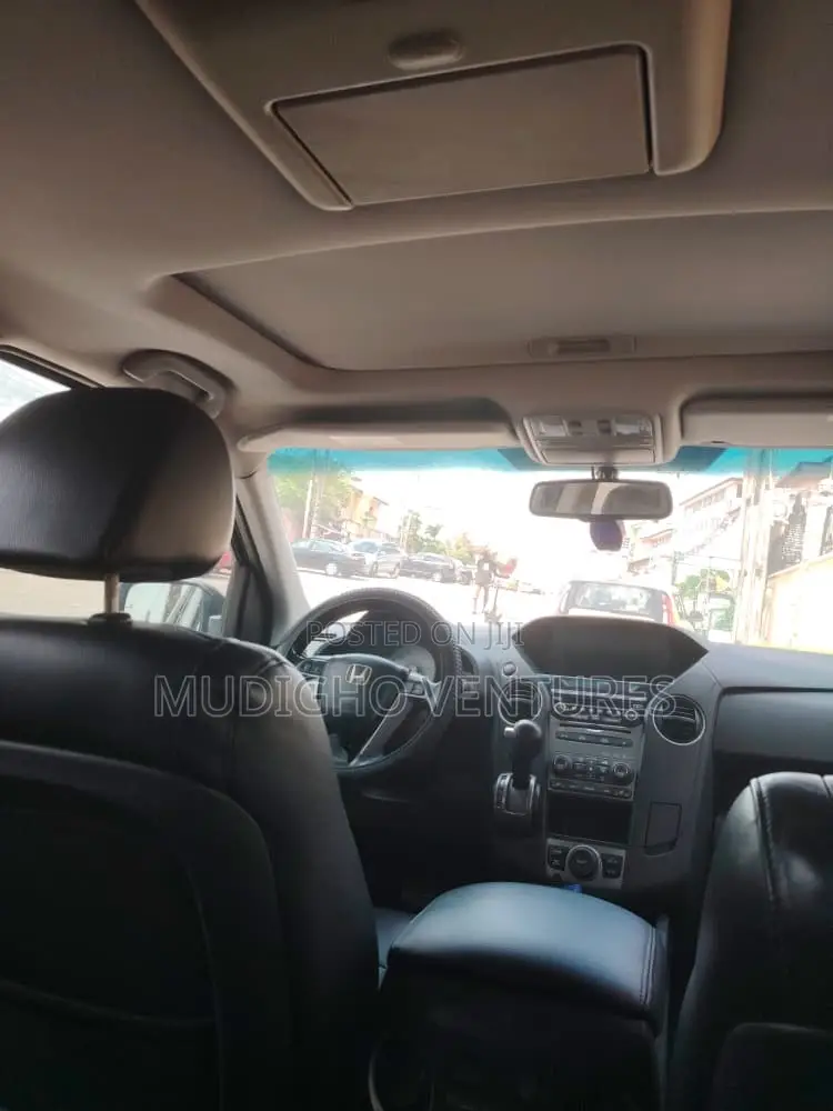 Honda Pilot 2012 Gray