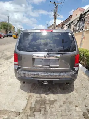 Honda Pilot 2012 Gray