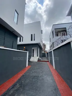 Furnished 4bdrm Duplex in Magodo Phase 1 for rent