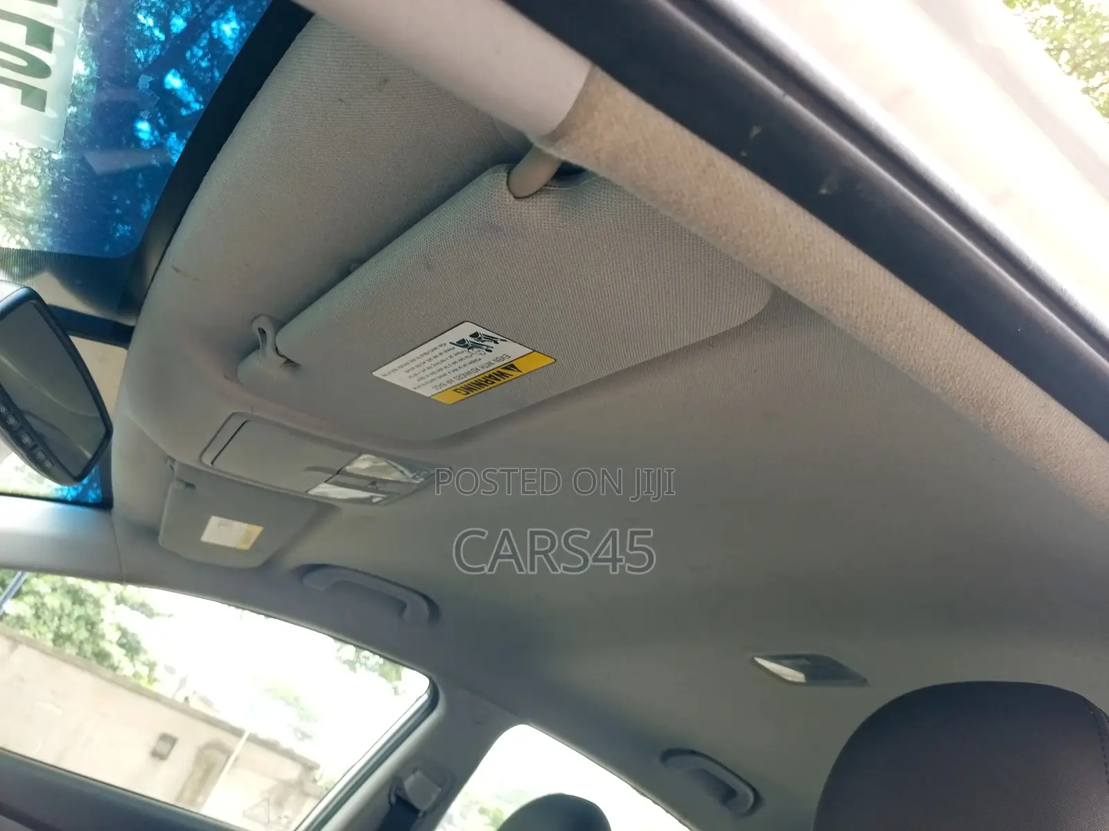 Hyundai Elantra 2012 Silver