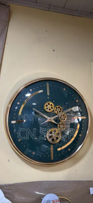 Round Clock